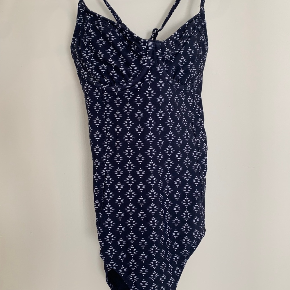 Full Piece Athleta Swimming Suit